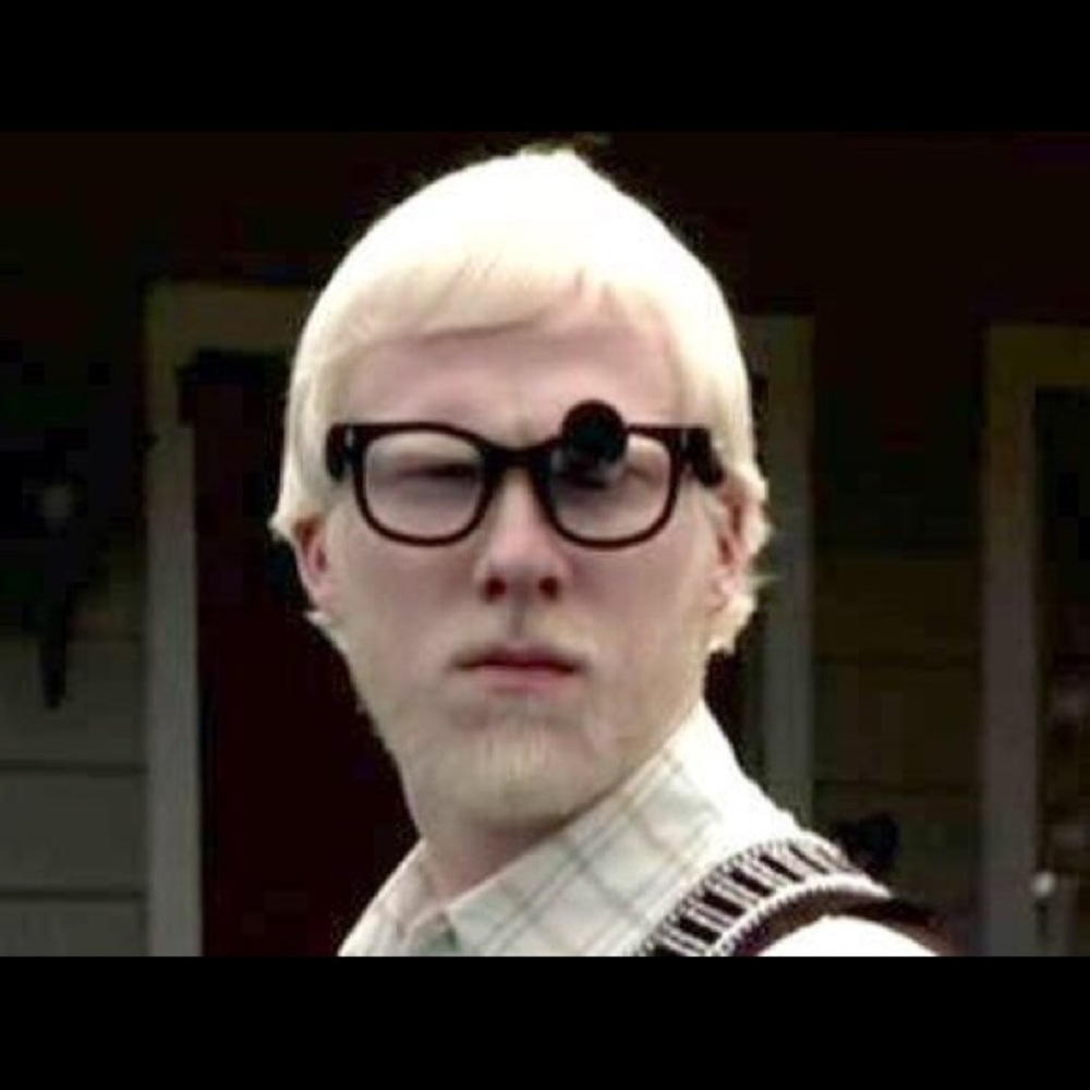 Meet your Posher, Ethan